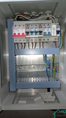 Монтаж вмонтованого електричного щита на 12 автоматів (Бетон)
