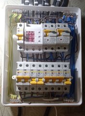 Монтаж вмонтованого електричного щита на 24 автомати (Газоблок)